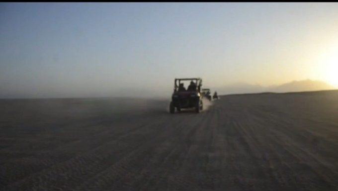 Wüstenabenteuer in Hurghada | Quad, Motorrad & Beachbuggy Touren | Mit Transfer & optionalem BBQ | Jetzt buchen!